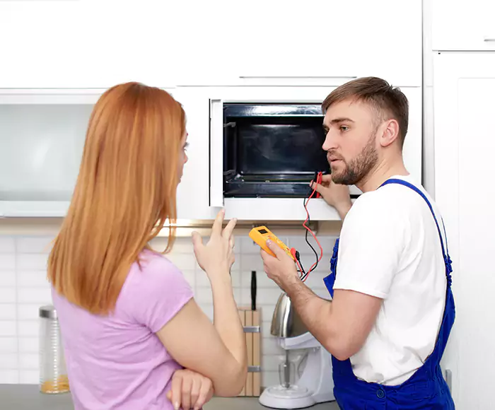Skilled Microwave Service: Your Certified Microwave Purchase and Installation in Meriden, CT