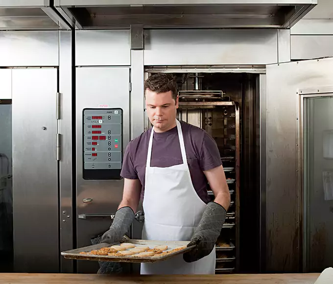 Why Meriden, CT Kitchens Trust Meriden Appliance Pro for Commercial Oven Repair?