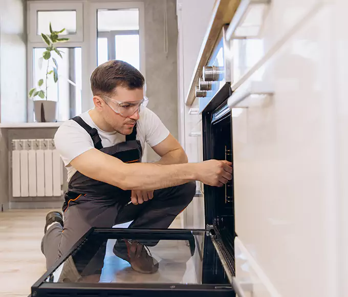 Why Meriden Bakers Rely on Meriden Appliance Pro for Every Electric Oven Fix?
