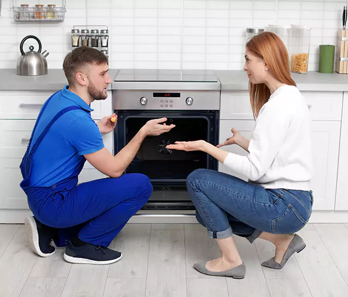 Why Meriden Kitchens Trust on Meriden Appliance Pro for Every Oven Fix?